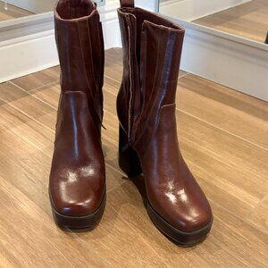 Marc Fisher Marysa Platform Boot US 7.5